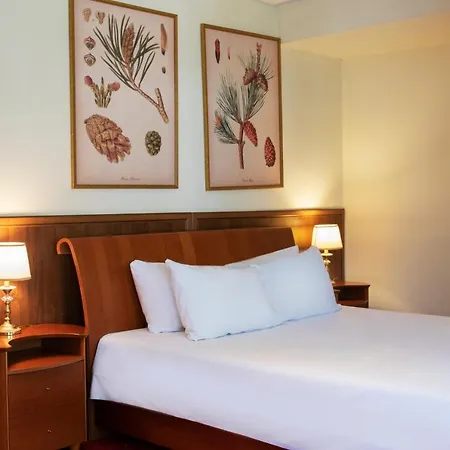 Klub Sosnowy منتزه العطل وارسو