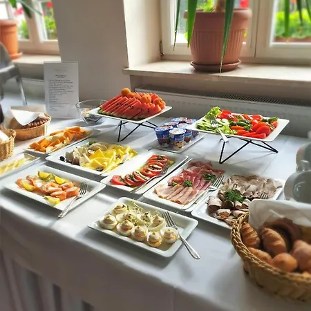 Klub Sosnowy Tatil parkı Varşova