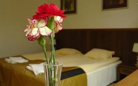 Klub Sosnowy Tatil parkı