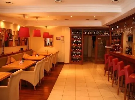 克鲁布索诺维旅馆 3*