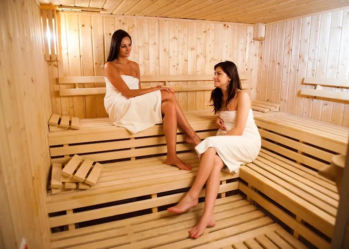 Klub Sosnowy 3* Warszawa