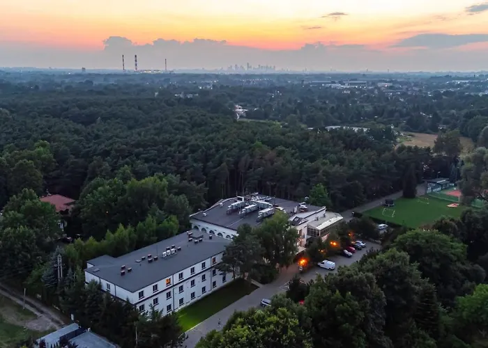 Klub Sosnowy Üdülőpark Varsó