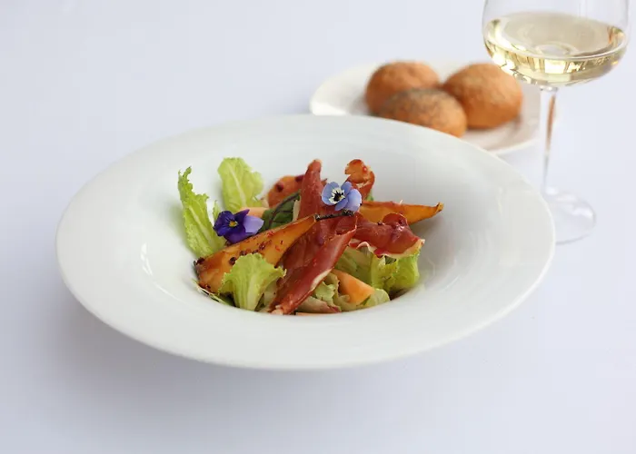 Klub Sosnowy Kompleks wypoczynkowy 3*